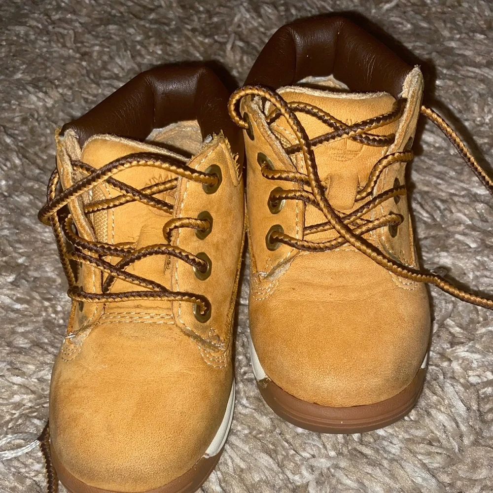 Timberland shoes size 5.5 guc